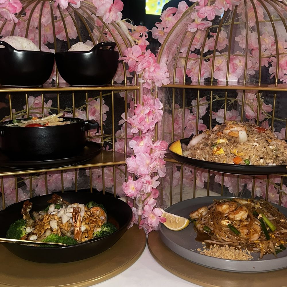Linjee Thai - Thai Near Me - Alexandria, Virginia