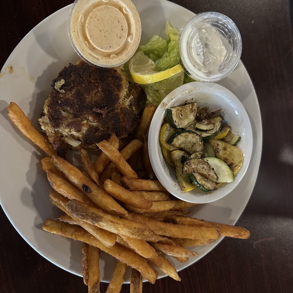 The Mason Jar - Crab Cake and Zucchini - Salad Near Me - Hillsville, Virginia