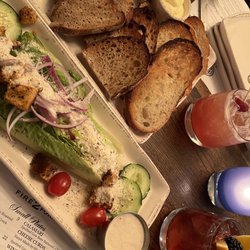 Fire 2 Fork - Caesar salad and bread appetizer