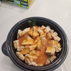 Grilled  chicken salad with spinach