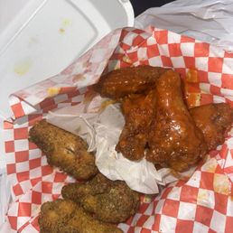 Lemon pepper and lemon pepper and buffalo mixed Lemon pepper and lemon pepper and buffalo mixed