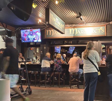 Mary Margaret's Olde Irish Tavern by null