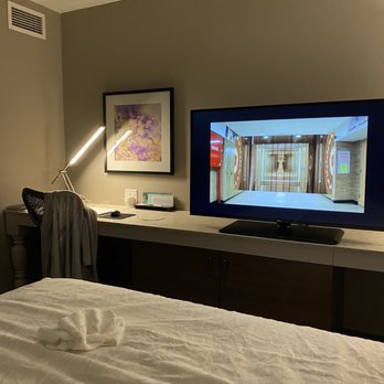 Hilton Garden Inn Springfield, NJ - Inside room - Hotels Near Me - W Springfield, New Jersey Hilton Garden Inn Springfield, NJ - Inside room - Hotels Near Me - W Springfield, New Jersey