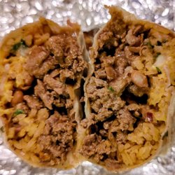 Epic Eatz - Meat to filler ratio was solid. The carne was a bit on the salty side but at least it was seasoned. I really enjoyed it.