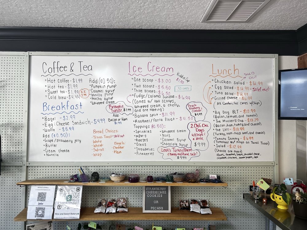 The Lil’ Cafe In Lake Helen Logo