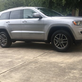 Brown Dodge Chrysler Jeep Ram - 2020 Jeep Grand Cherokee Laredo - Car Dealers Near Me - Devine, Texas Brown Dodge Chrysler Jeep Ram - 2020 Jeep Grand Cherokee Laredo - Car Dealers Near Me - Devine, Texas