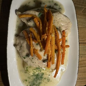 Capra's Kitchen - Chicken breast piccata - Pizza Near Me - Mississauga, Ontario