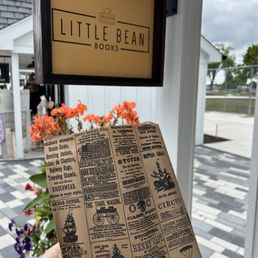 Little Bean Books, bookstore.