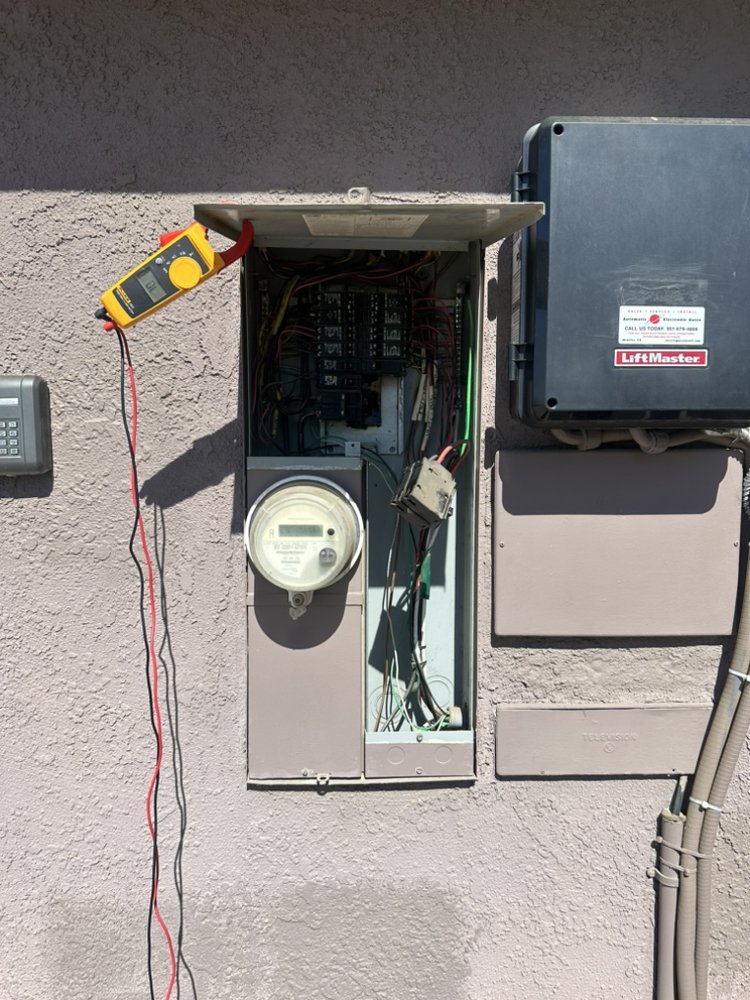 Slide of SamNoa Electric