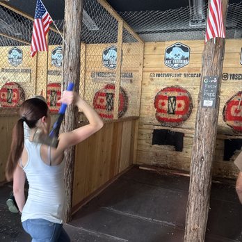 Yosemite Axe - Big Bear - Axe Throwing Near Me - Big Bear Lake, California Yosemite Axe - Big Bear - Axe Throwing Near Me - Big Bear Lake, California