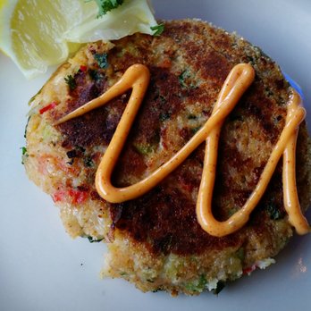 Moby Dick Restaurant - Crab cake - American Near Me - Santa Barbara, California Moby Dick Restaurant - Crab cake - American Near Me - Santa Barbara, California