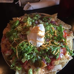 House of Brews - Beer cheese nachos with chicken