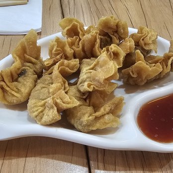 Saigon Corner - Fried wontons. This was my favorite dish here - Cafes Near Me - Malden, Massachusetts