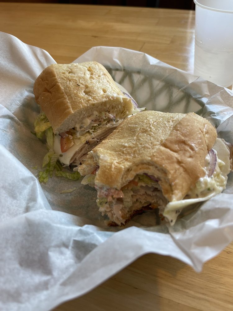 PAPA JIMMY’S PIZZERIA Updated June 2024 39 Reviews 224 W Cottage