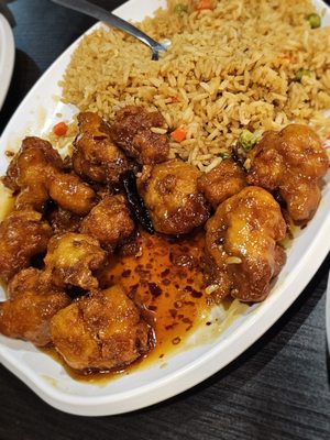Totts Asian Diner by null