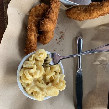 Union Alehouse - Kids chicken fingers and Mac and cheese - American Near Me - Virginia Beach, Virginia Union Alehouse - Kids chicken fingers and Mac and cheese - American Near Me - Virginia Beach, Virginia