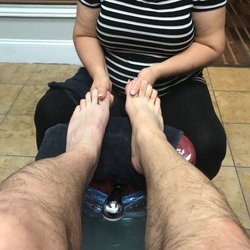 Berta's Nails And Threading
