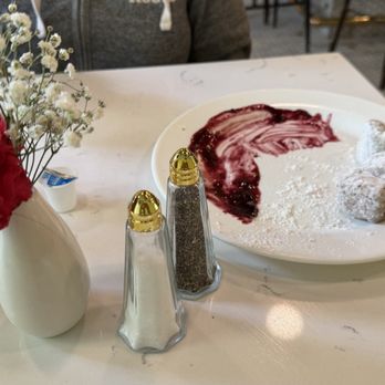 Toast! All Day Meeting Street - New Orleans Beignets - Breakfast & Brunch Near Me - Charleston, South Carolina Toast! All Day Meeting Street - New Orleans Beignets - Breakfast & Brunch Near Me - Charleston, South Carolina