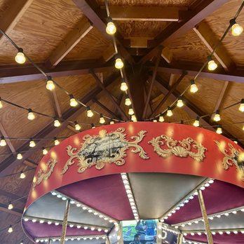 De Carrousel Pannenkoeken - Carousel - Creperies Near Me - Amsterdam, New Hampshire