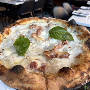 Casanova - Potato, bacon, rosemary pizza - Pizza Near Me - New Haven, Connecticut