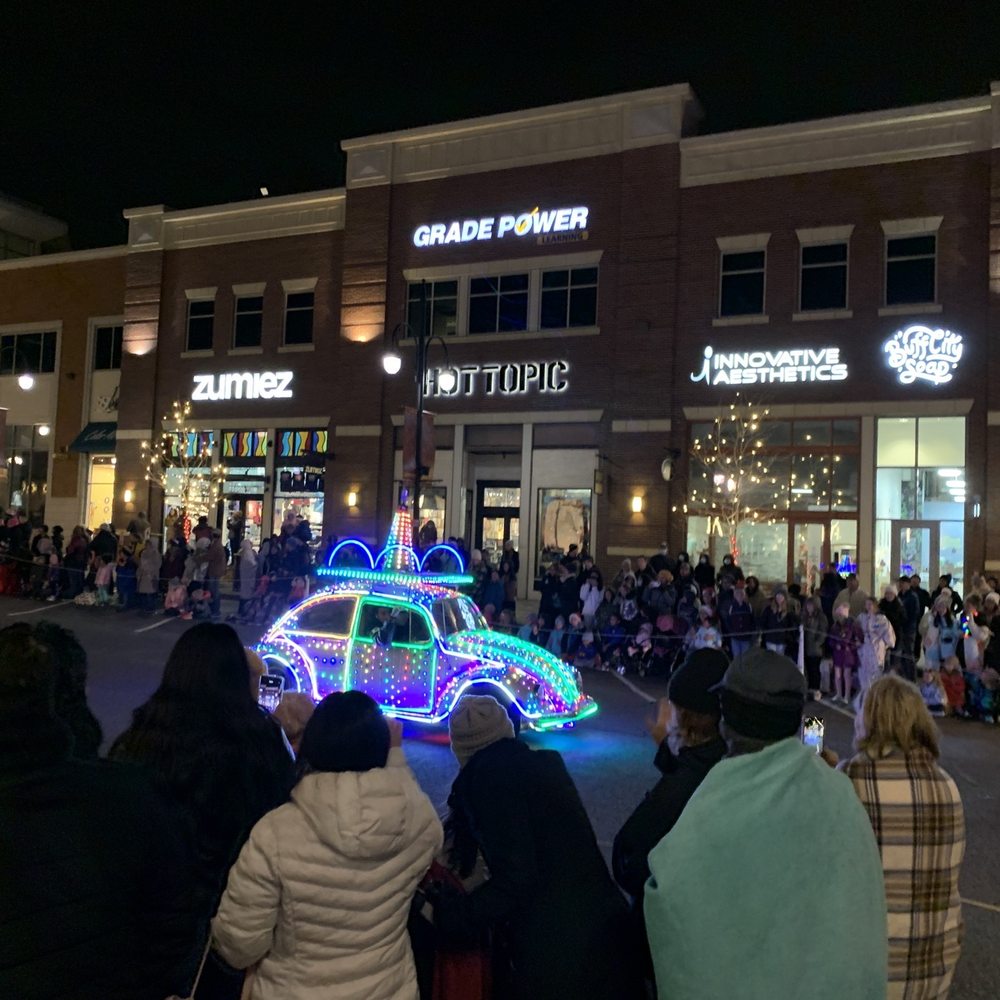 Southlands - Shopping Centers Near Me - Aurora, Colorado