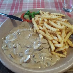 Pizzeria La Scala - Zartes Putenschnitzel mit einer guten Steinchampignon-Sauce