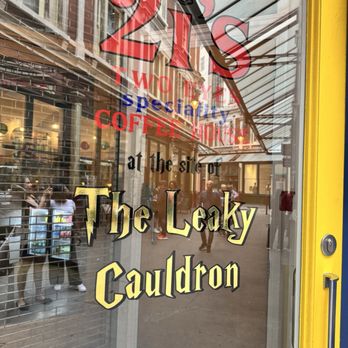Leadenhall Market - Shopping Centers Near Me - London, XGL Leadenhall Market - Shopping Centers Near Me - London, XGL