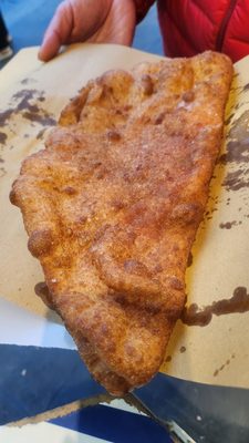 Antica Pizza Fritta da Zia Esterina Sorbillo by null