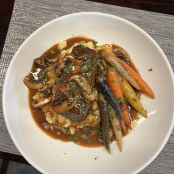 Echo Craft Kitchen - Braised Short Ribs - New American Near Me - Watertown, Connecticut