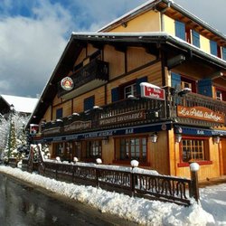 La Petite Auberge - Up for breakfast