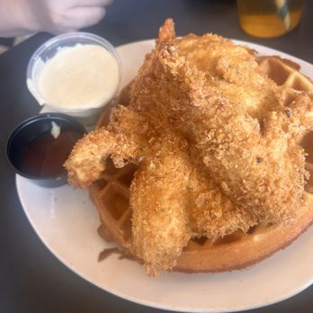 Mom's Kitchen & Bar - Chicken and Bacon Waffle - Bars Near Me - Astoria, New York Mom's Kitchen & Bar - Chicken and Bacon Waffle - Bars Near Me - Astoria, New York