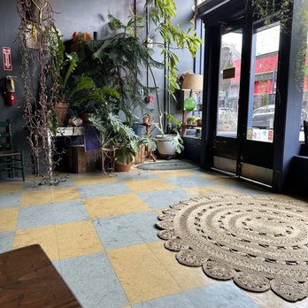 Good Golly Tamale - Entrance decor - Vegan Near Me - Knoxville, Tennessee