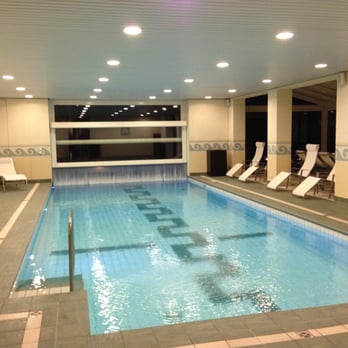 Hotel Belvedere Locarno - The indoor/outdoor pool - Hotels Near Me - Locarno, TI