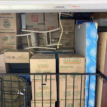 Word of Mouth DFW - Storage facility load - Movers Near Me - Arlington, Texas Word of Mouth DFW - Storage facility load - Movers Near Me - Arlington, Texas