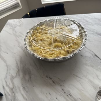 Muncheese - Chicken Alfredo - Chicken Wings Near Me - Colonial Heights, Virginia