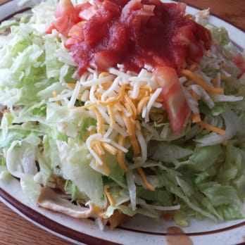 El Tapatio - Tostada de pollo. - Mexican Near Me - Porterville, California El Tapatio - Tostada de pollo. - Mexican Near Me - Porterville, California