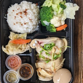 Amazing Basil - Hainan chicken rice - Asian Fusion Near Me - Fremont, California