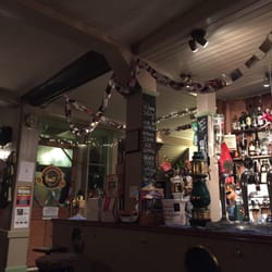 Alma Inn - Bar all dressed up for Christmas