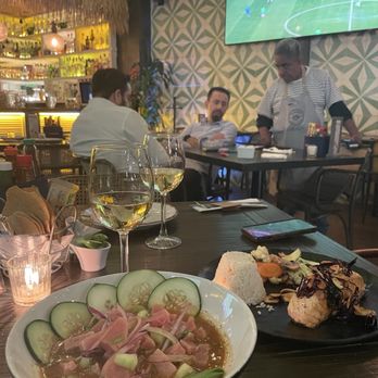 La Pescadería - tuna ceviche and salmon plate - Seafood Near Me - México, D.F., DIF La Pescadería - tuna ceviche and salmon plate - Seafood Near Me - México, D.F., DIF