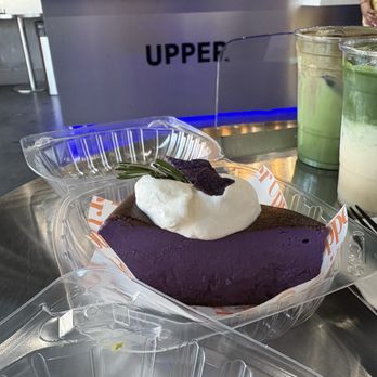 Cafe Upper - Cafes Near Me - Los Angeles, California