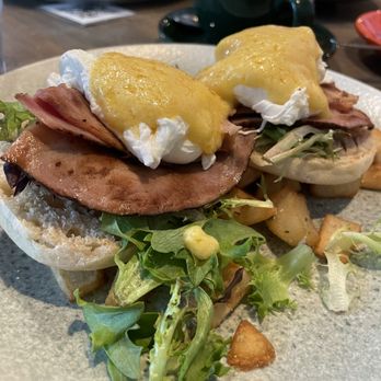 Kaffe Haus - Eggs Benedict - Breakfast & Brunch Near Me - San Juan, Puerto Rico Kaffe Haus - Eggs Benedict - Breakfast & Brunch Near Me - San Juan, Puerto Rico