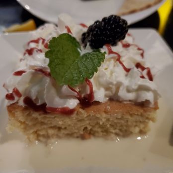 Sidebar Columbus - Tres leches - Lounges Near Me - Columbus, Ohio