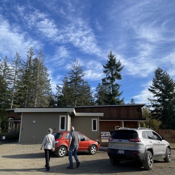 MARS Wildlife Rescue Centre - Visitor centre - Animal Shelters Near Me - Merville, British Columbia