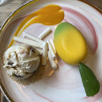 A La Mousse - Mango Mousse Cake - Desserts Near Me - Philadelphia, Pennsylvania A La Mousse - Mango Mousse Cake - Desserts Near Me - Philadelphia, Pennsylvania