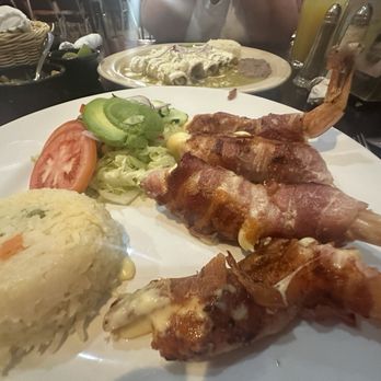 Campestre - Bacon and cheese shrimp - Mexican Near Me - Cabo San Lucas, BCS Campestre - Bacon and cheese shrimp - Mexican Near Me - Cabo San Lucas, BCS