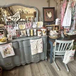 Madeline's Vintage Marketplace