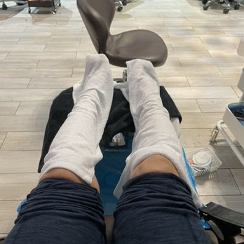 Miracle Nails - Hot Towels after a nice leg massage! Aaaahhh!! - Nail Salons Near Me - San Antonio, Texas