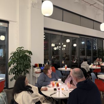 Le Burger - Burgers Near Me - Cleveland, Ohio