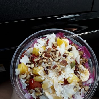 Huriyali - Pitaya Peach bowl - Juice Bars & Smoothies Near Me - Charleston, South Carolina