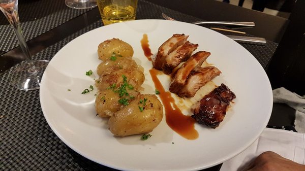 Gill Côté Bistro by null